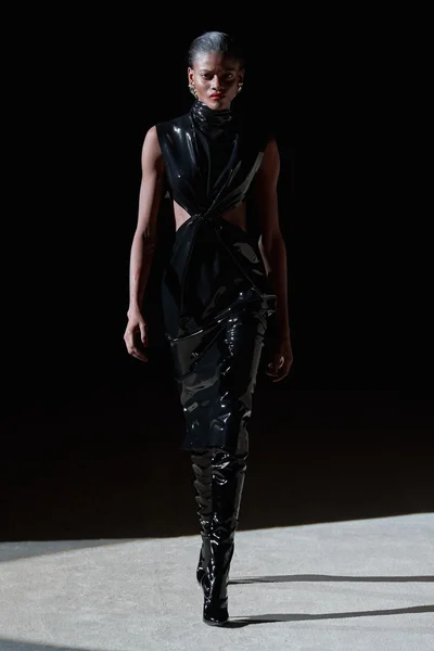 Look 66